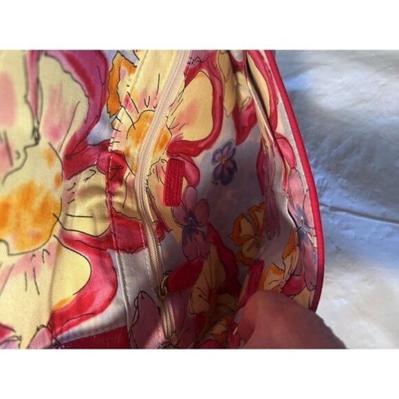 BAEKGAARD  scalloped clutch chain strap purse  leather Vera Bradley new - Picture 8 of 11